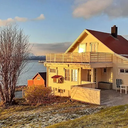 Holiday home Holiday Home Finnsnes