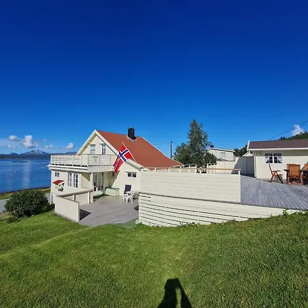 6 Person In Finnsnes-by Traum * フィンスネス