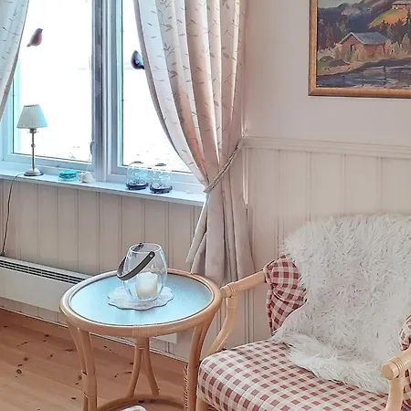 6 Person In Finnsnes-by Traum フィンスネス