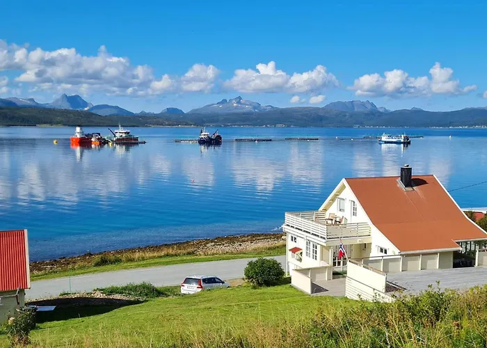 6 Person In Finnsnes-by Traum Finnsnes