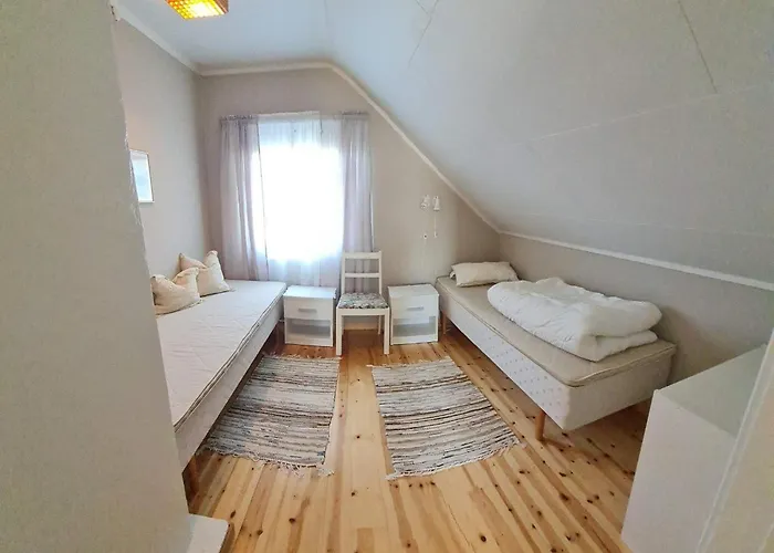 6 Person In Finnsnes-by Traum *